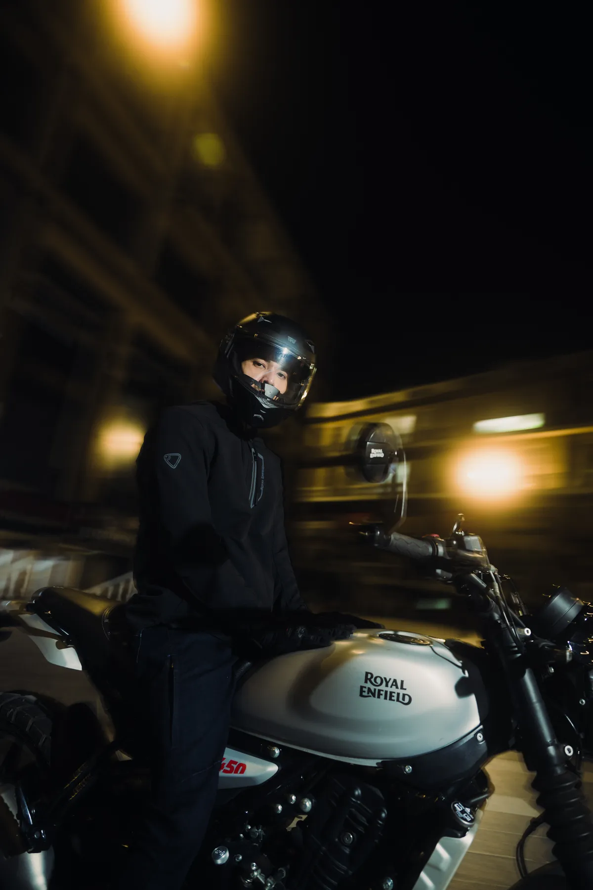 Recensione Royal Enfield Black Weeks 2026: sconti fino al 40%
